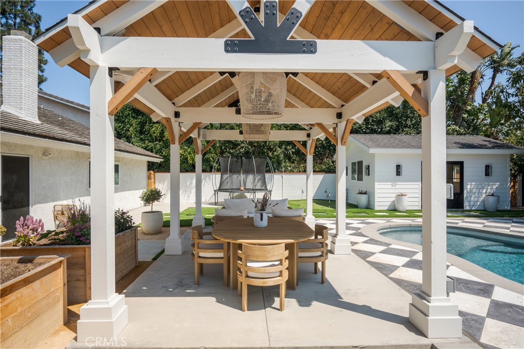 61e1c87b 01d9 48b6 80af 4e7aa07b3c43