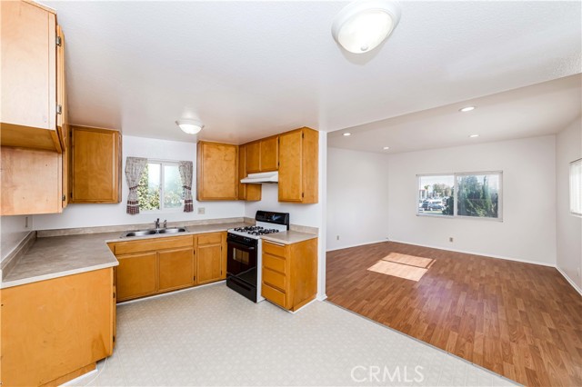 25205 Denny, Torrance, California 90505, 2 Bedrooms Bedrooms, ,1 BathroomBathrooms,Residential Lease,Sold,Denny,PV24254896