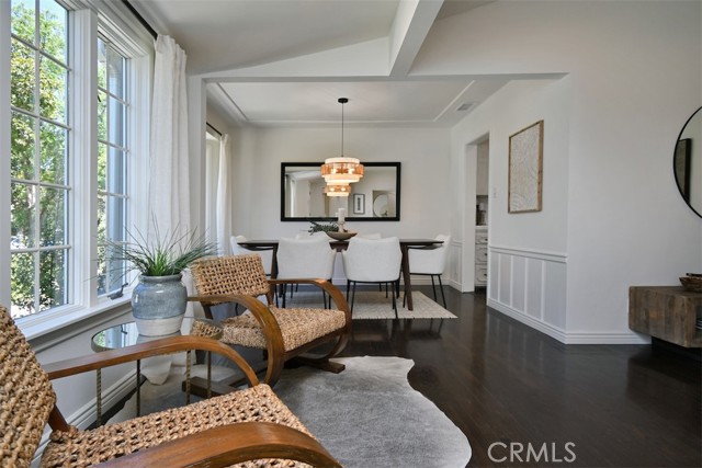 4058 Shadyglade Avenue, Studio City CA: https://media.crmls.org/medias/61e26c80-ca8b-4e20-b53b-df156dad4faa.jpg