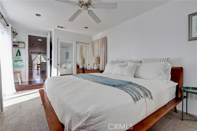 662 Rosecrans Avenue, Manhattan Beach, California 90266, 2 Bedrooms Bedrooms, ,1 BathroomBathrooms,Residential,Sold,Rosecrans,PW21211471