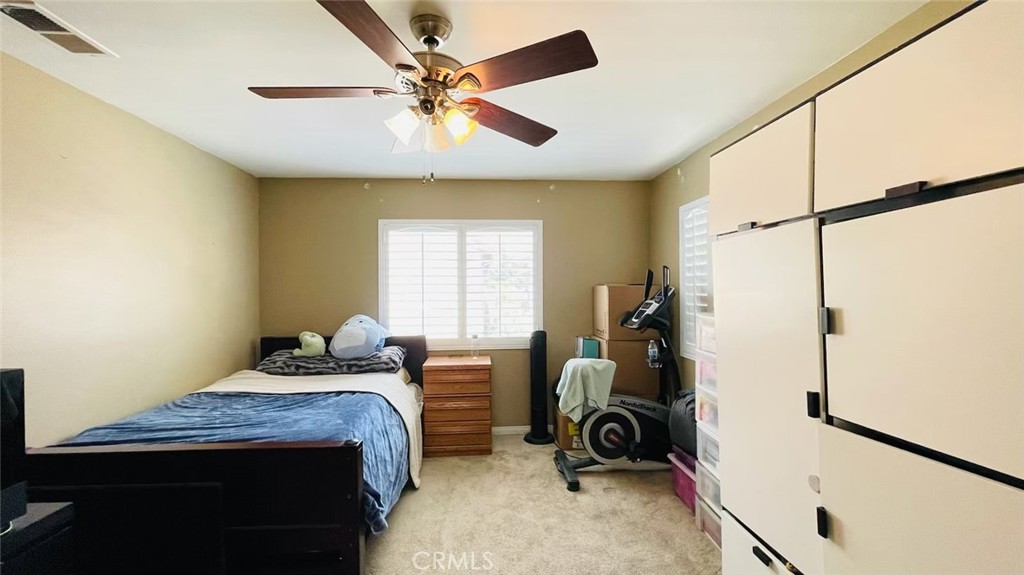 https://media.crmls.org/medias/61e299c0-ba14-41d4-bc11-62fb65df42ad.jpg?preset=X-Large