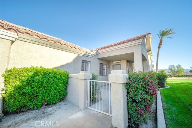 41981 Preston Trail, Palm Desert CA: https://media.crmls.org/medias/61e304ef-c850-44ea-b937-fbd69222c344.jpg