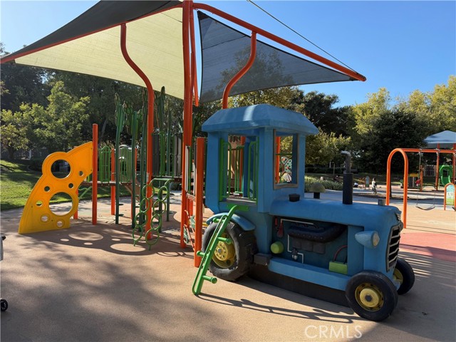 Detail Gallery Image 51 of 51 For 26 Santa Catalina Aisle, Irvine,  CA 92606 - 4 Beds | 2/1 Baths