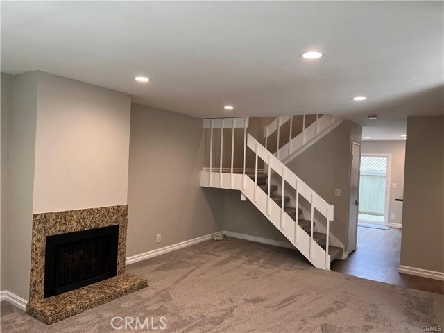 Detail Gallery Image 6 of 16 For 5 Moonrise Court, Newport Beach,  CA 92663 - 3 Beds | 2/1 Baths
