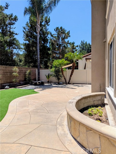 23 Highfield, Irvine CA: https://media.crmls.org/medias/61e3e97f-294c-4947-9e49-ed7d3362481a.jpg