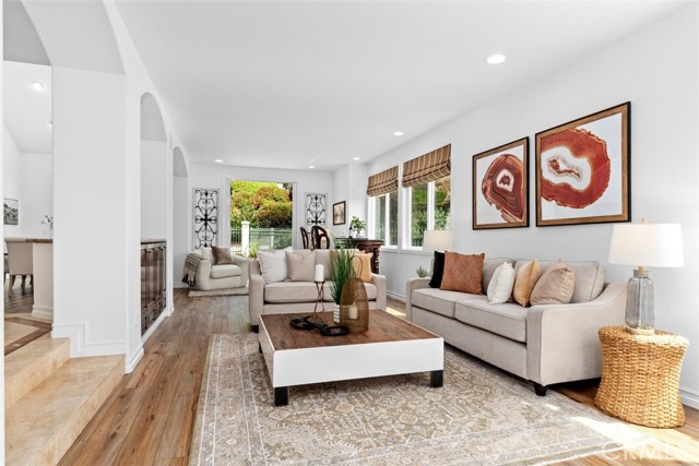 Detail Gallery Image 9 of 66 For 16 Mariposa, Rancho Santa Margarita,  CA 92679 - 5 Beds | 3/1 Baths