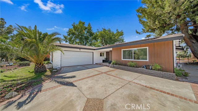 22137 Gresham Street, West Hills CA: https://media.crmls.org/medias/61e4d160-2566-47a2-8f94-0525b927cf98.jpg