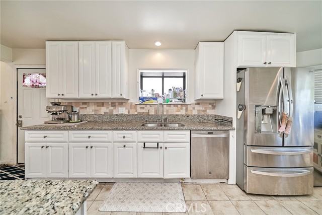 Detail Gallery Image 6 of 41 For 20017 Bernist Ave, Torrance,  CA 90503 - 3 Beds | 1 Baths