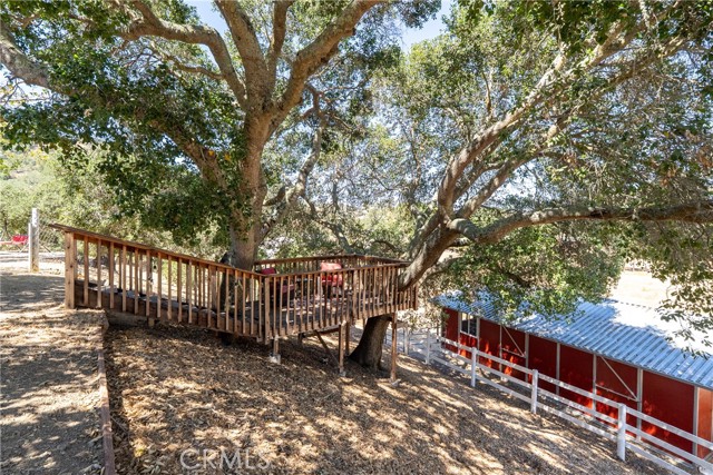 9575 Laurel Road, Atascadero CA: https://media.crmls.org/medias/61e5d035-6bef-4356-a54e-bdd748af87f9.jpg