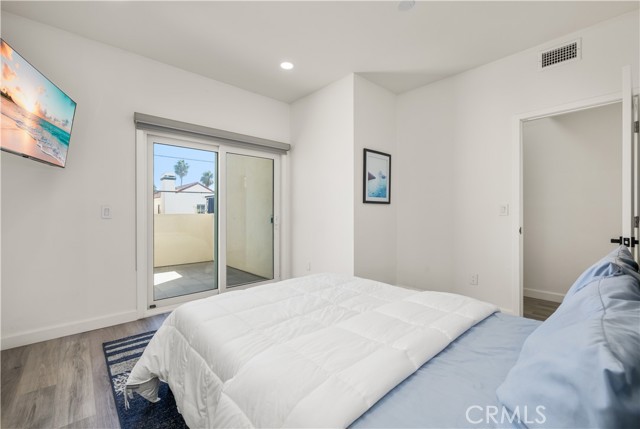 Detail Gallery Image 22 of 32 For 122 21st St, Huntington Beach,  CA 92648 - 3 Beds | 5/1 Baths