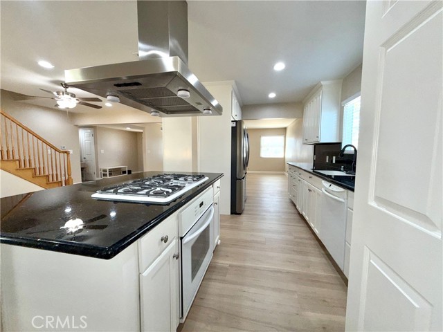 Detail Gallery Image 17 of 75 For 2331 E Adams Ave, Orange,  CA 92867 - 5 Beds | 4 Baths