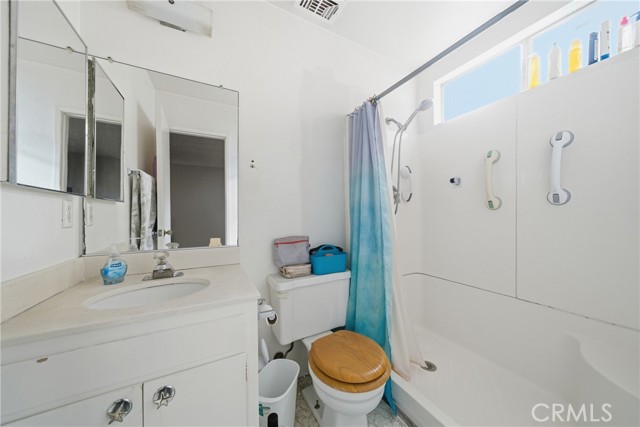 Detail Gallery Image 24 of 42 For 429 Carnation Ave, Corona Del Mar,  CA 92625 - 5 Beds | 5 Baths