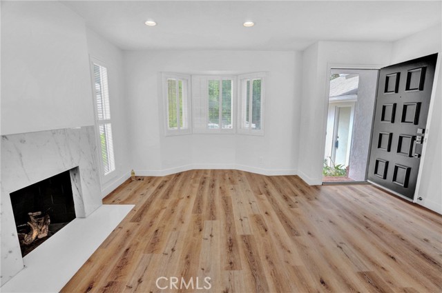 Detail Gallery Image 3 of 25 For 4723 Norwich Avenue, Sherman Oaks,  CA 91403 - 3 Beds | 2 Baths