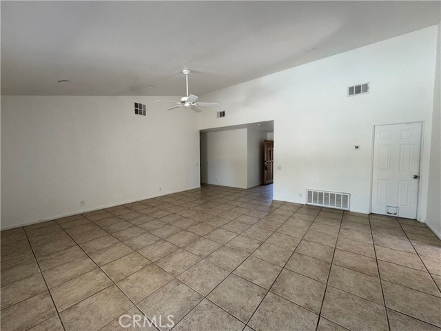 68305 Encinitas Road, Cathedral City CA: https://media.crmls.org/medias/61e6cec3-5877-42cc-a744-61b86d338d17.jpg