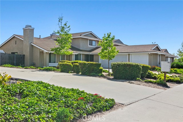 Detail Gallery Image 3 of 28 For 1126 E Foster Rd #B,  Santa Maria,  CA 93455 - 3 Beds | 2/1 Baths