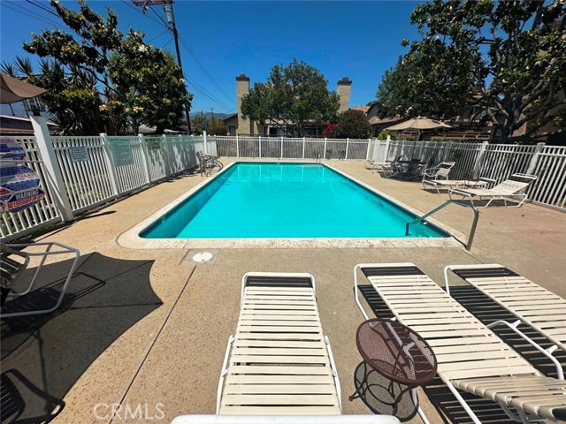 Detail Gallery Image 27 of 28 For 4909 New Castle Ln a,  Covina,  CA 91724 - 3 Beds | 2/1 Baths