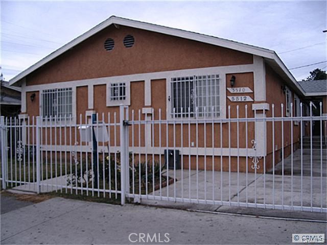 Detail Gallery Image 1 of 4 For 5510 Compton Ave, Los Angeles,  CA 90011 - 4 Beds | 2 Baths