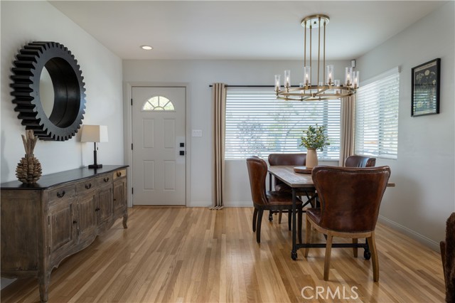Detail Gallery Image 15 of 33 For 2289 Stearnlee Ave, Long Beach,  CA 90815 - 3 Beds | 3 Baths