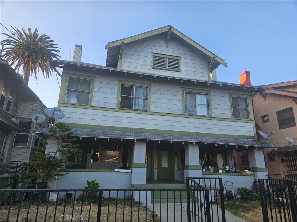 Apartment at 2201 Cambridge