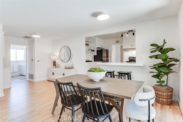 Detail Gallery Image 12 of 30 For 1951 Snowden Ave, Long Beach,  CA 90815 - 3 Beds | 2 Baths