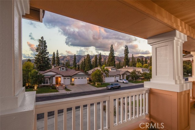 2188 Saratoga Lane, Glendora CA: https://media.crmls.org/medias/61eb18aa-d209-477f-8a2e-97e6f92b5a6a.jpg