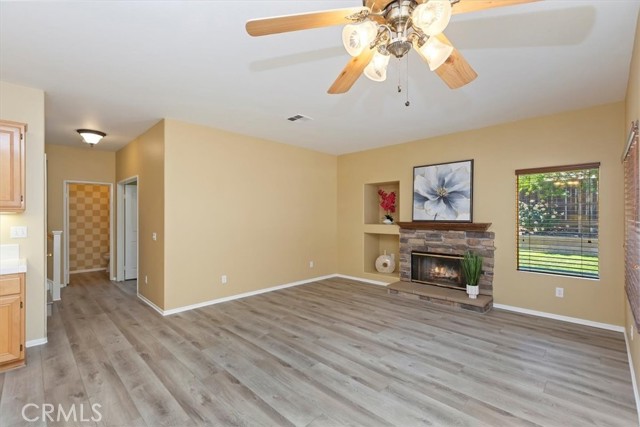 39741 Jacaranda Court, Temecula CA: https://media.crmls.org/medias/61eb420a-cc24-4d52-8c5b-a33939801eb1.jpg