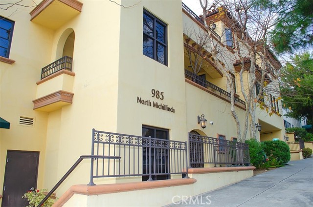 985 N Michillinda Ave #208, Pasadena, CA 91107