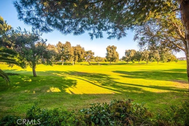 19352 Beckonridge Lane, Huntington Beach CA: https://media.crmls.org/medias/61ebd7df-a3e4-48c4-8265-8cc68372eaf4.jpg