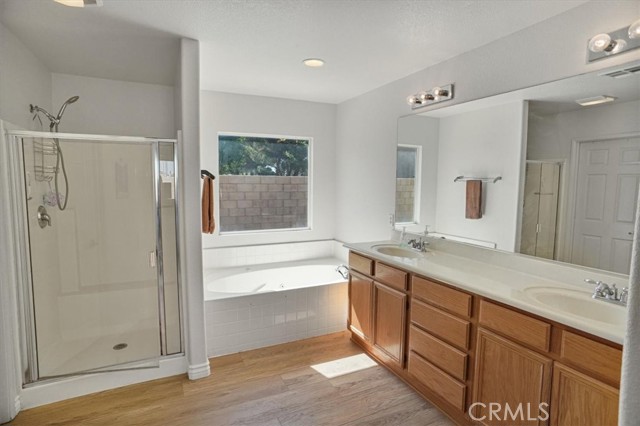 Detail Gallery Image 11 of 21 For 1839 Thomas Dr, Lancaster,  CA 93535 - 4 Beds | 2/1 Baths