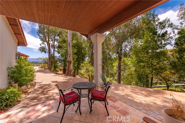30505 Sloan Canyon Road, Castaic CA: https://media.crmls.org/medias/61ed1f68-db33-4137-9ddb-5c1ee914951e.jpg