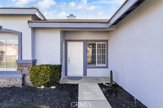 Detail Gallery Image 4 of 47 For 4027 N Redwood, Rialto,  CA 92377 - 4 Beds | 2 Baths