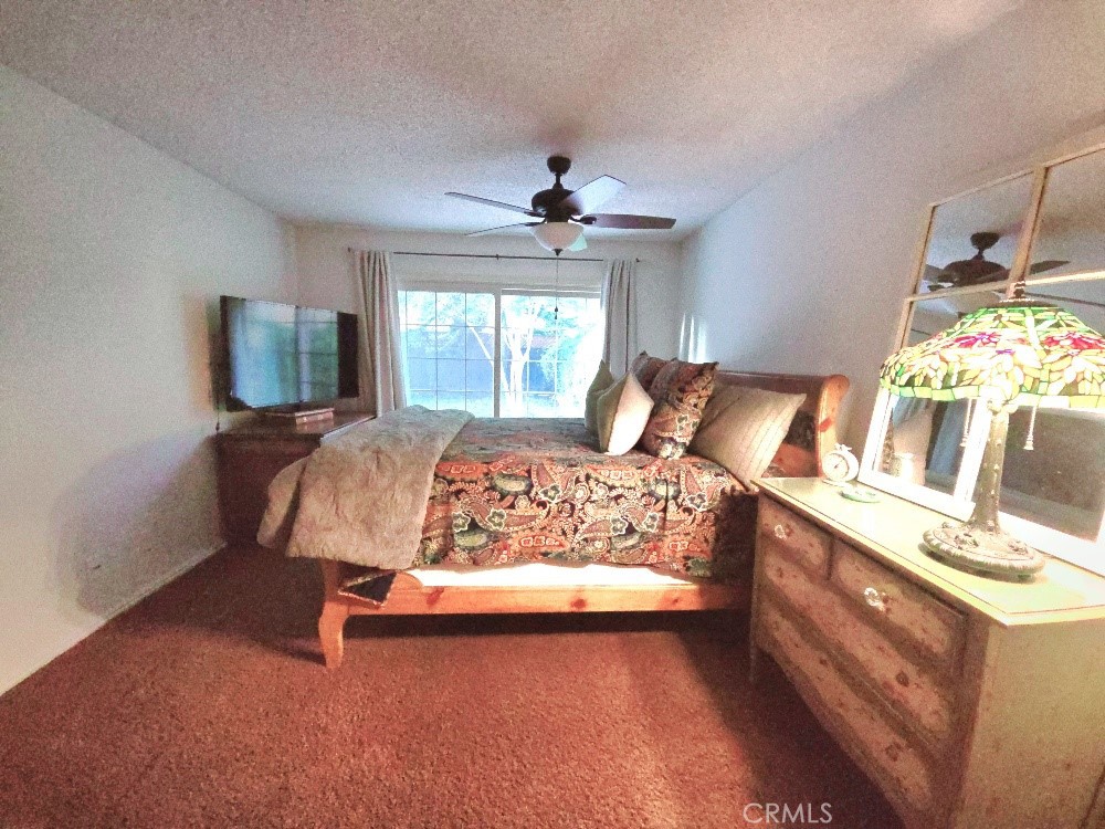 https://media.crmls.org/medias/61f08e1d-0e6f-44ef-8246-a9b678f369d0.jpg?preset=X-Large