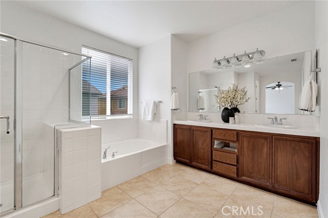 Detail Gallery Image 44 of 49 For 1776 Whiteash, Clovis,  CA 93619 - 4 Beds | 4 Baths