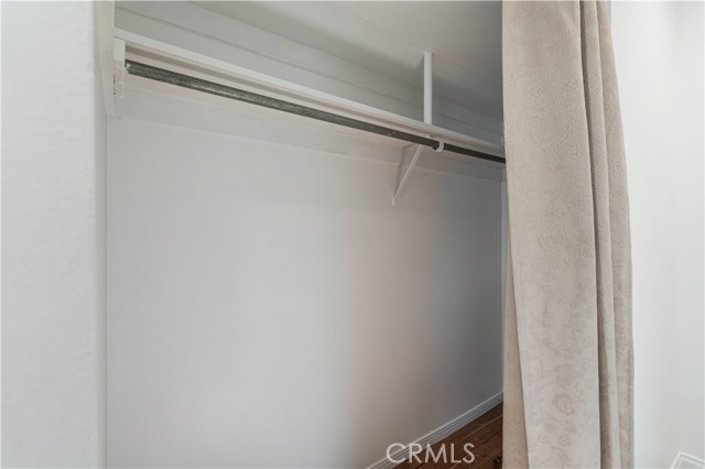 11138 Aqua Vista Street, Studio City CA: https://media.crmls.org/medias/61f11544-c370-4008-b611-6ba615e74519.jpg
