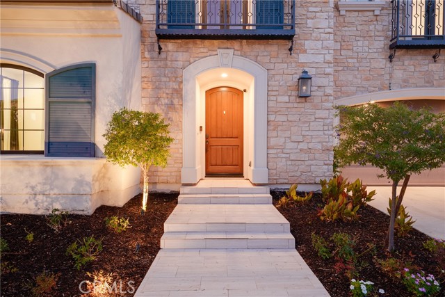 56 Egret, Irvine CA: https://media.crmls.org/medias/61f11d20-d8c8-40c6-980f-6d42972cdf89.jpg