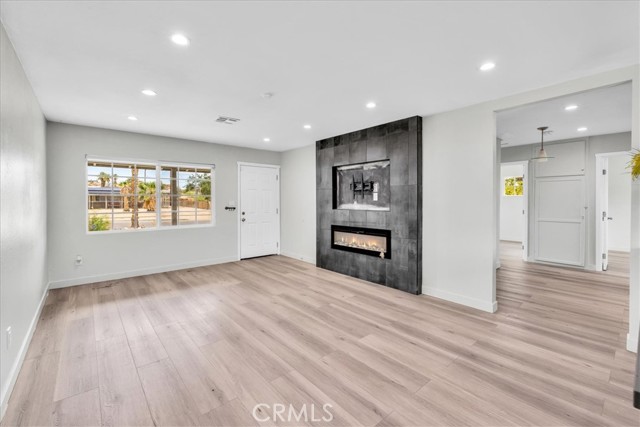 73355 Sun Valley Drive, 29 Palms CA: https://media.crmls.org/medias/61f1e0c0-a34a-4ebf-9b8c-583a70878052.jpg