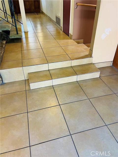 24224 Spicewood Lane, Harbor City CA: https://media.crmls.org/medias/61f1f88f-031a-420b-b2b8-aadc69e97110.jpg