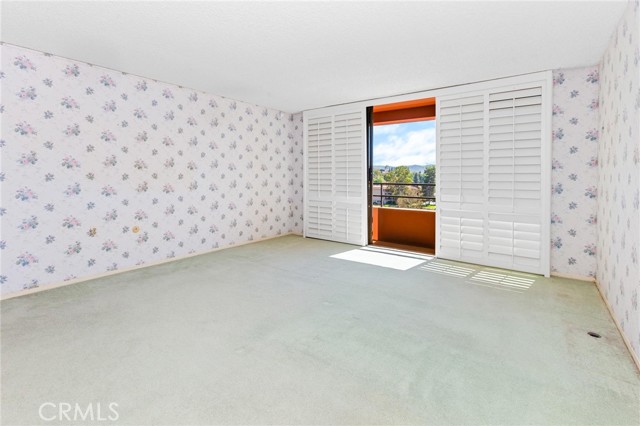 24055 Paseo Del Lago, Laguna Woods CA: https://media.crmls.org/medias/61f22f43-6c8e-45a8-8724-1f5d7e859fbb.jpg