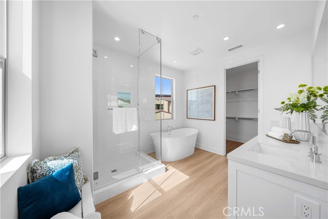 Detail Gallery Image 20 of 33 For 270 Maricopa, Irvine,  CA 92618 - 4 Beds | 2/1 Baths