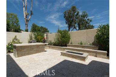 https://media.crmls.org/medias/61f2a668-1111-4bac-9018-e6ece2b6ccdc.jpg?preset=X-Large