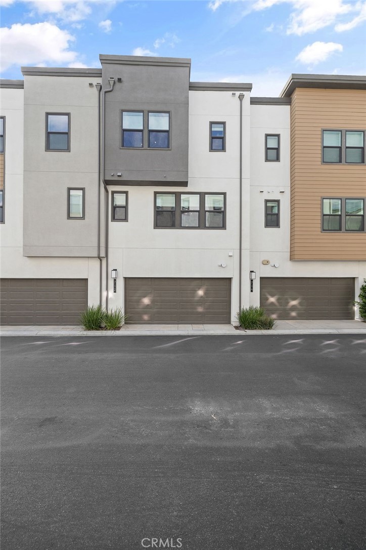 MLS #OC25238105 image #38