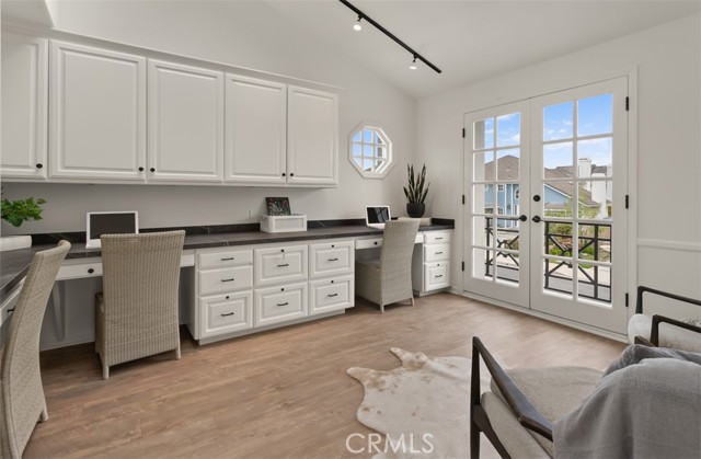 16201 Santa Barbara Lane, Huntington Beach CA: https://media.crmls.org/medias/61f49601-8535-4467-a478-8a976574d016.jpg