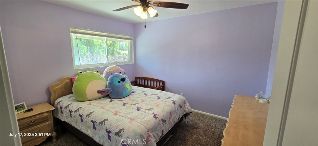 https://media.crmls.org/medias/61f52eeb-2145-4f31-9e76-58755b21eedf.jpg?preset=X-Large