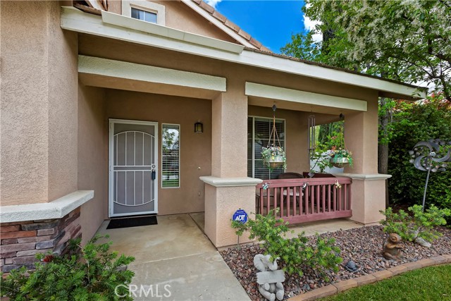 Detail Gallery Image 5 of 36 For 33391 Golden Meadow Ct, Yucaipa,  CA 92399 - 4 Beds | 2/1 Baths
