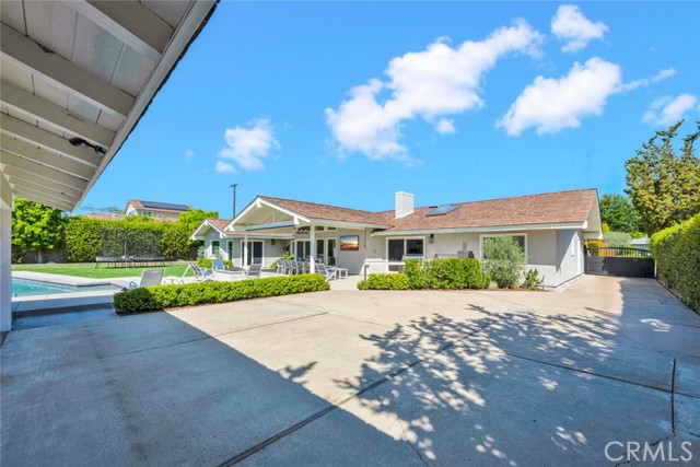 Detail Gallery Image 33 of 35 For 1016 Castlegate Ln, North Tustin,  CA 92705 - 5 Beds | 3/1 Baths