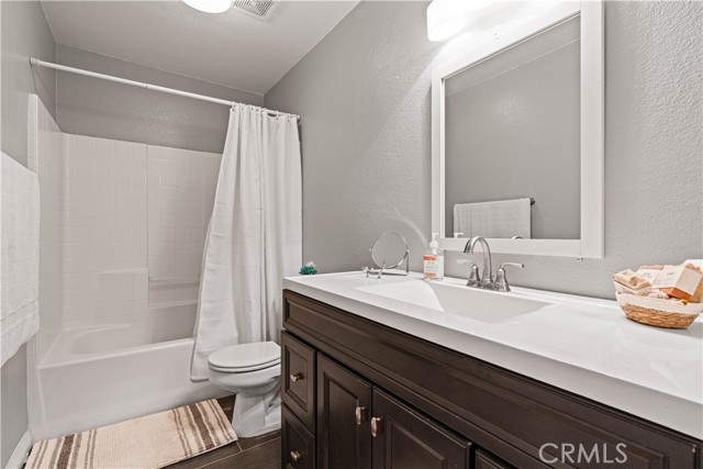 Detail Gallery Image 34 of 72 For 7905 via Obra Ct, Highland,  CA 92346 - 5 Beds | 4/1 Baths