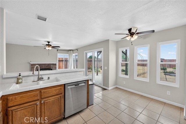 Image 21 of 68 For 22425 Shore View Court