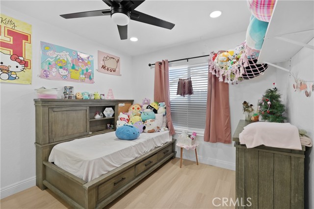 Detail Gallery Image 6 of 14 For 24811 Sundial Way, Moreno Valley,  CA 92557 - 4 Beds | 2 Baths