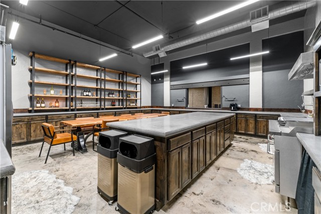 Image 17 of 26 For 510 Robertson