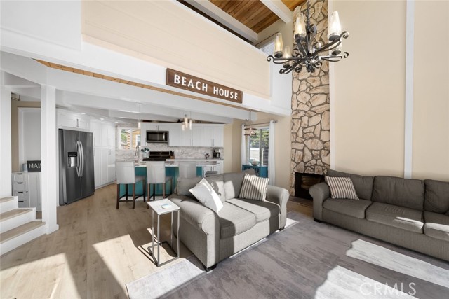 Detail Gallery Image 9 of 64 For 560 Canterbury, Cambria,  CA 93428 - 3 Beds | 2 Baths